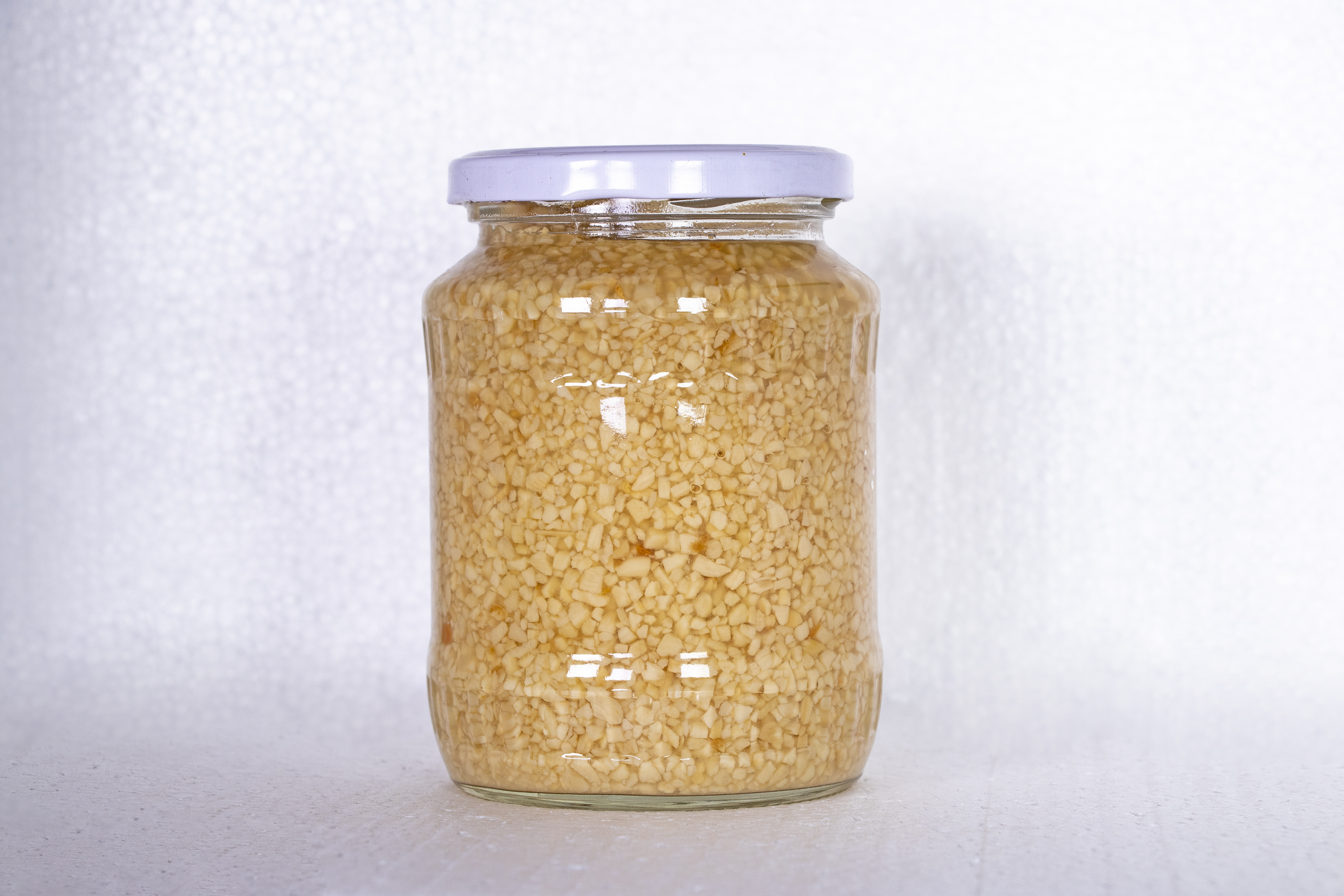 MINCED GARLIC IN WATER